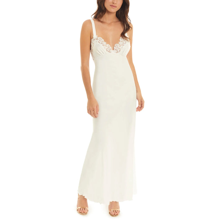 SERENITY — CHEMISE DE NUIT LONGUE SATIN BRODÉE GUIPURE – 45030 IVETTE BRIDAL