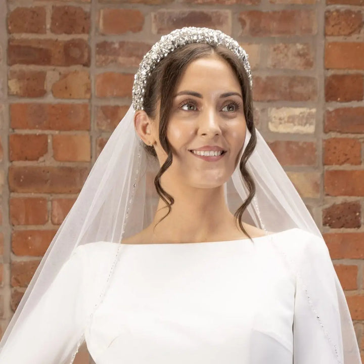 SERRE-TÊTE DE MARIÉE ORNÉ DE STRASS ET CRISTAUX – GLAMOUR & MODERNE | PBR4014 THE PERFECT BRIDAL COMPANY