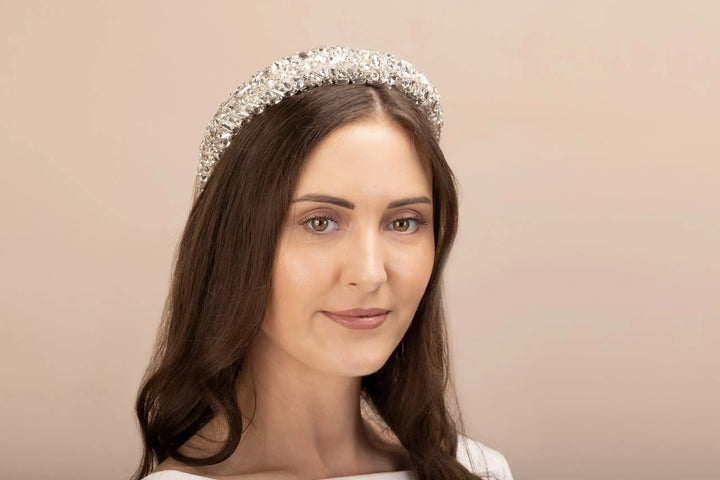 SERRE-TÊTE DE MARIÉE ORNÉ DE STRASS ET CRISTAUX – GLAMOUR & MODERNE | PBR4014 THE PERFECT BRIDAL COMPANY