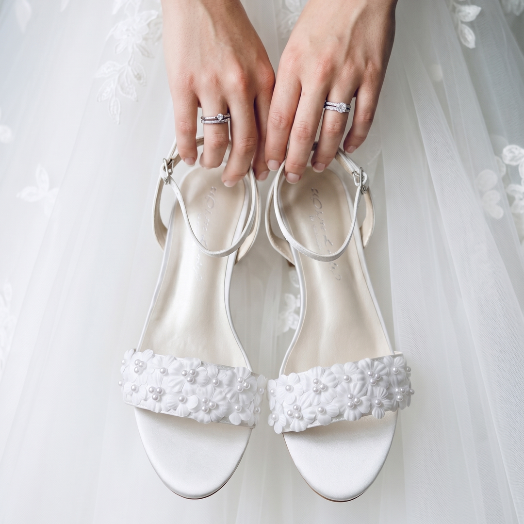 Sandales de mariée 858 Trouville – satin ivoire, talon 1 cm WHITE LADY