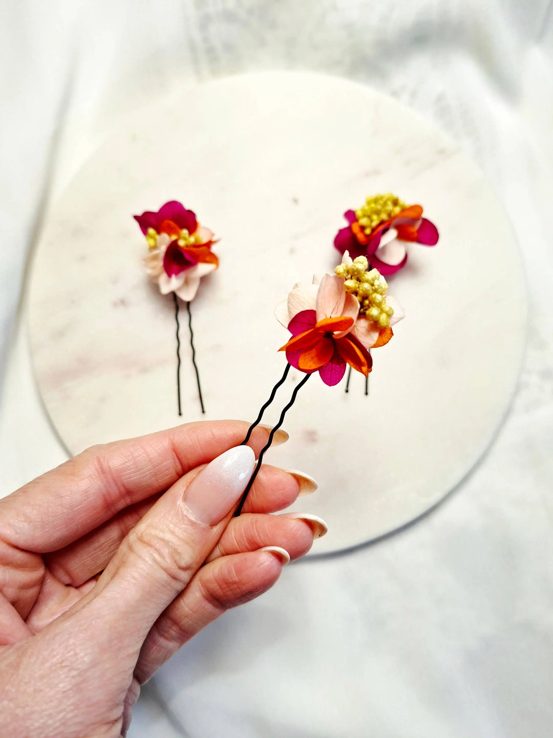 Set de 3 pics fleurs stabilisées- couleurs vibrantes. L'atelier du 6