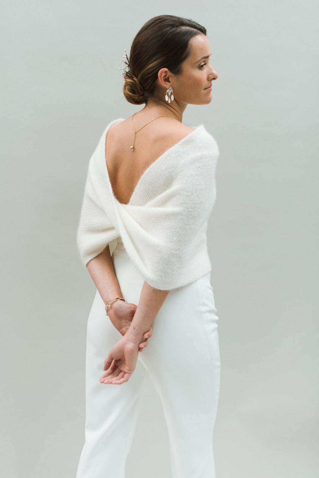 Snood de mariée Chaud vu de dos sur une robe de mariée