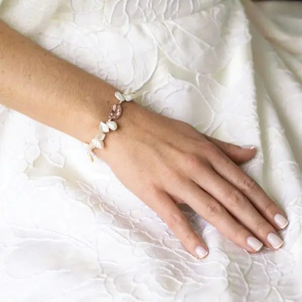 TAHITI – BRACELET AUX PERLES BAROQUES AUTHENTIQUES Ivory and co