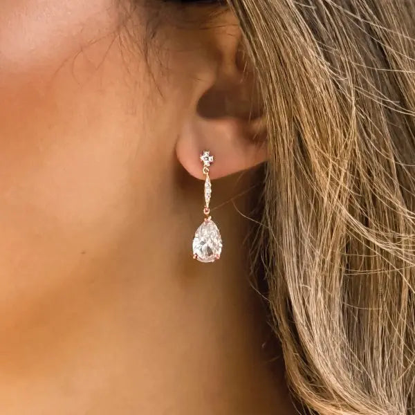 TETBURY – BOUCLES D’OREILLES GOUTTE CRISTAL Ivory and co