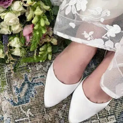 TILLY – BALLERINES DE MARIÉE SATIN IVOIRE | TALON 17 MM & BRIDE CHEVILLE THE PERFECT BRIDAL COMPANY