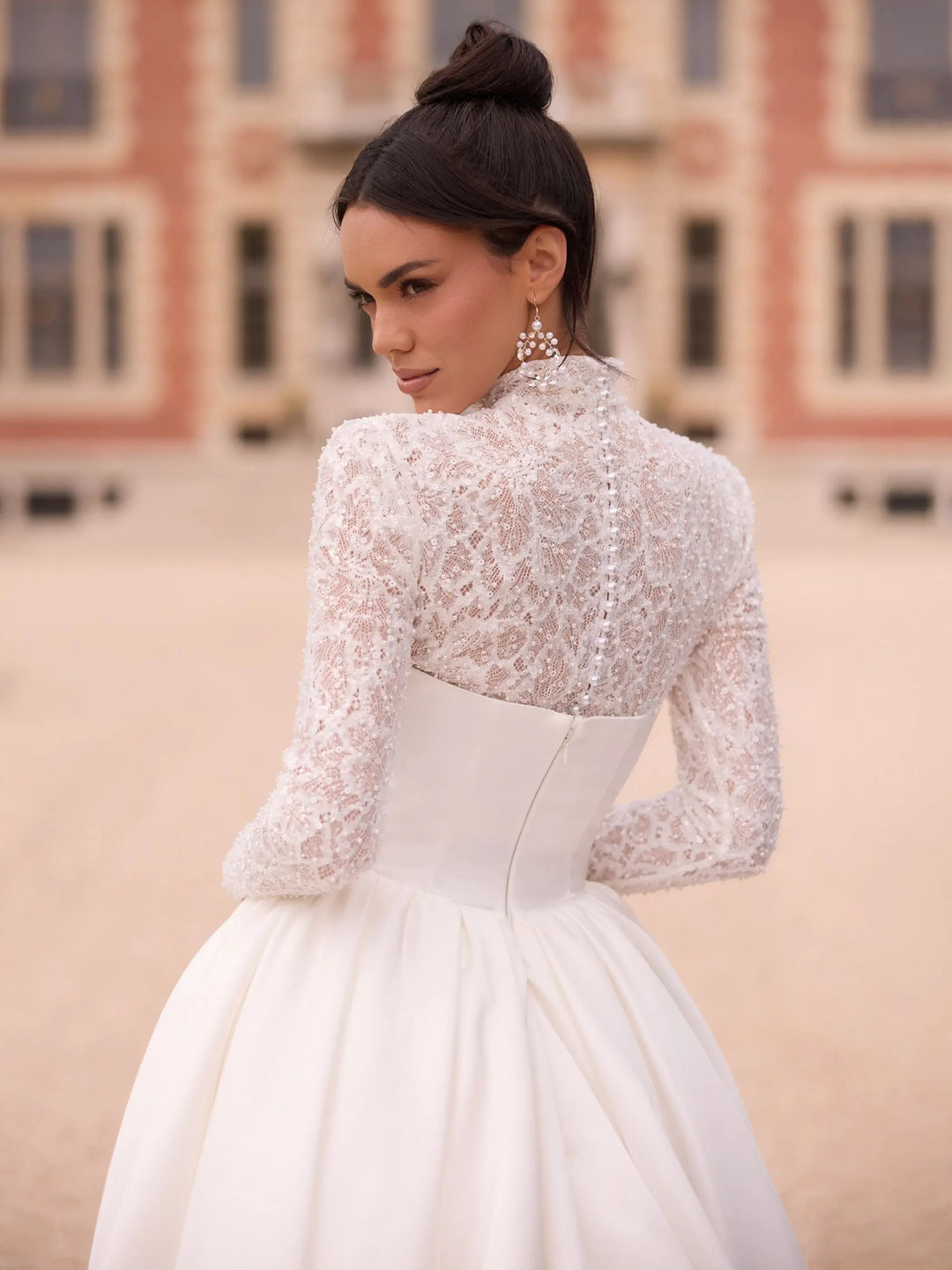 TOP DE MARIÉE EN DENTELLE COL MONTANT & MANCHES LONGUES – IVOIRE | E513 BIANCO EVENTO