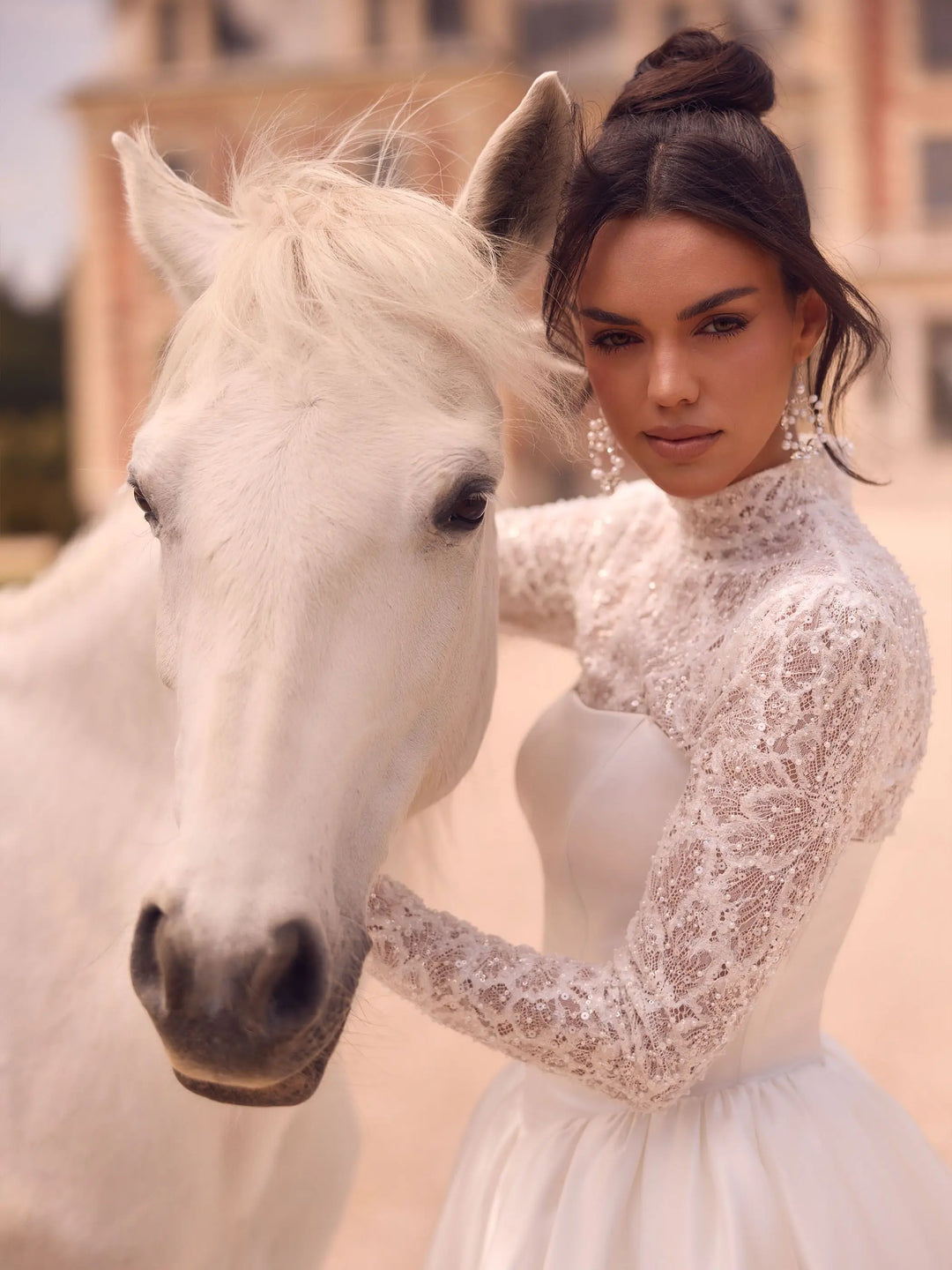 TOP DE MARIÉE EN DENTELLE COL MONTANT & MANCHES LONGUES – IVOIRE | E513 BIANCO EVENTO