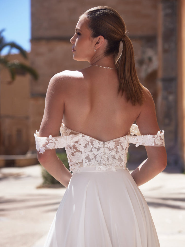 Top bustier de mariée E471 ivoire aux épaules dénudées, vue complémentaire Bianco Evento