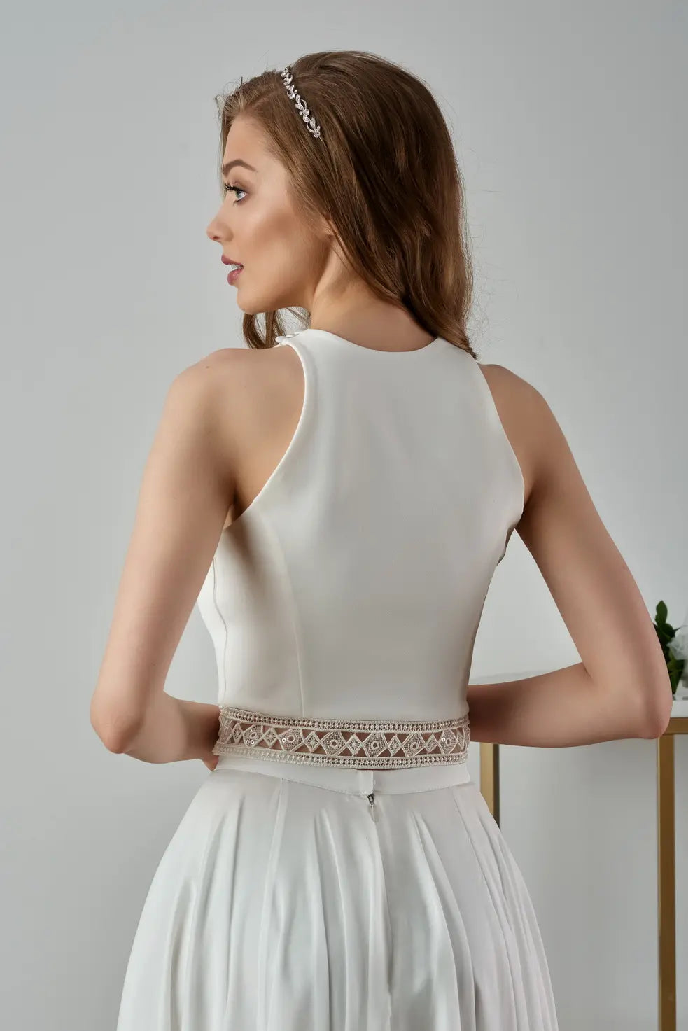 Top de mariée Abigail B82 crêpe et dentelle bohème épaules dégagées Novias vue 4