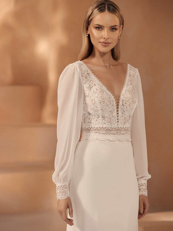 TOP DE MARIÉE E425 EN DENTELLE ET MOUSSELINE IVOIRE – DÉTAIL DES MATIÈRES Bianco Evento