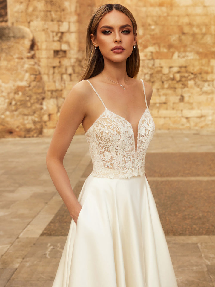 TOP DE MARIÉE E447 EN DENTELLE IVOIRE – SILHOUETTE DEUX PIÈCES Bianco Evento