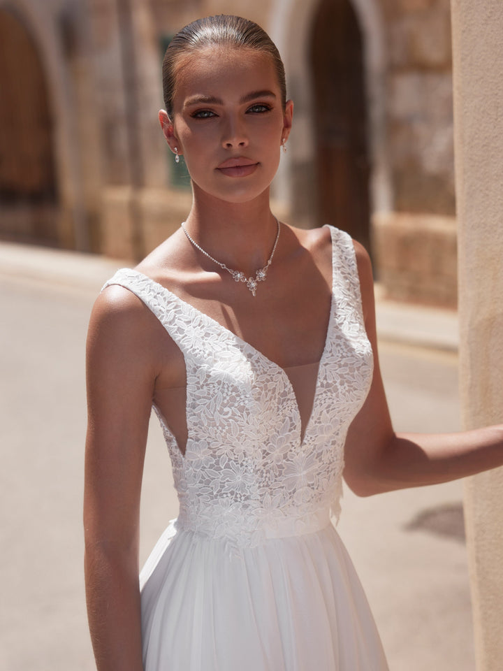 Top de mariée E465 en mousseline et dentelle ivoire à encolure en V, Bianco Evento