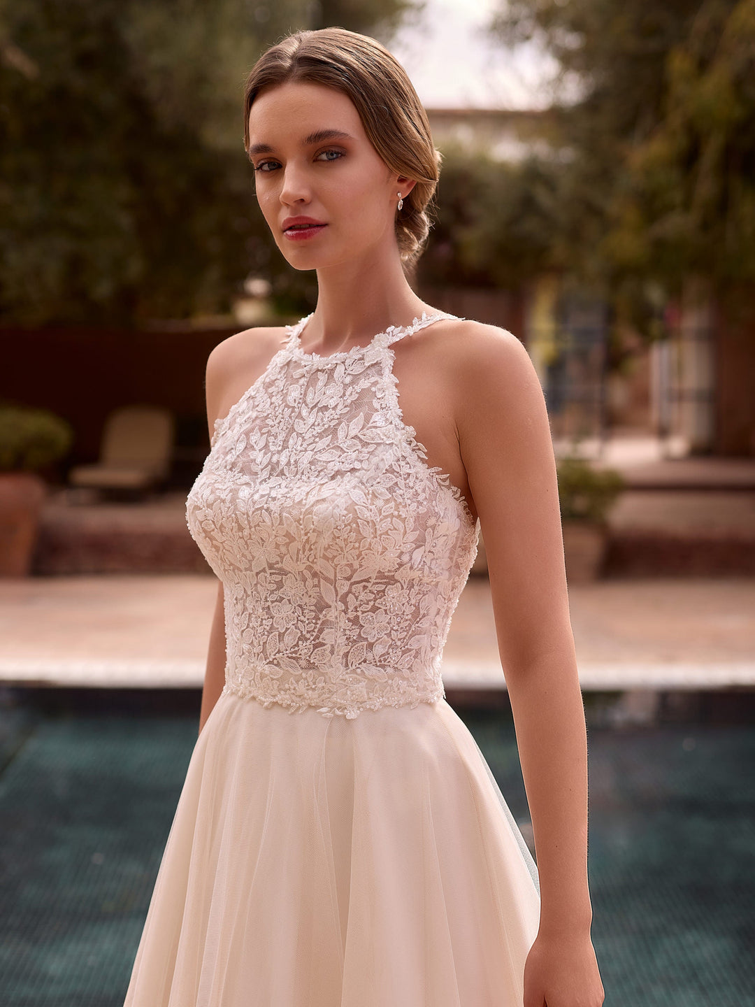 Top de mariée E502 en tulle et dentelle ivoire à encolure américaine
