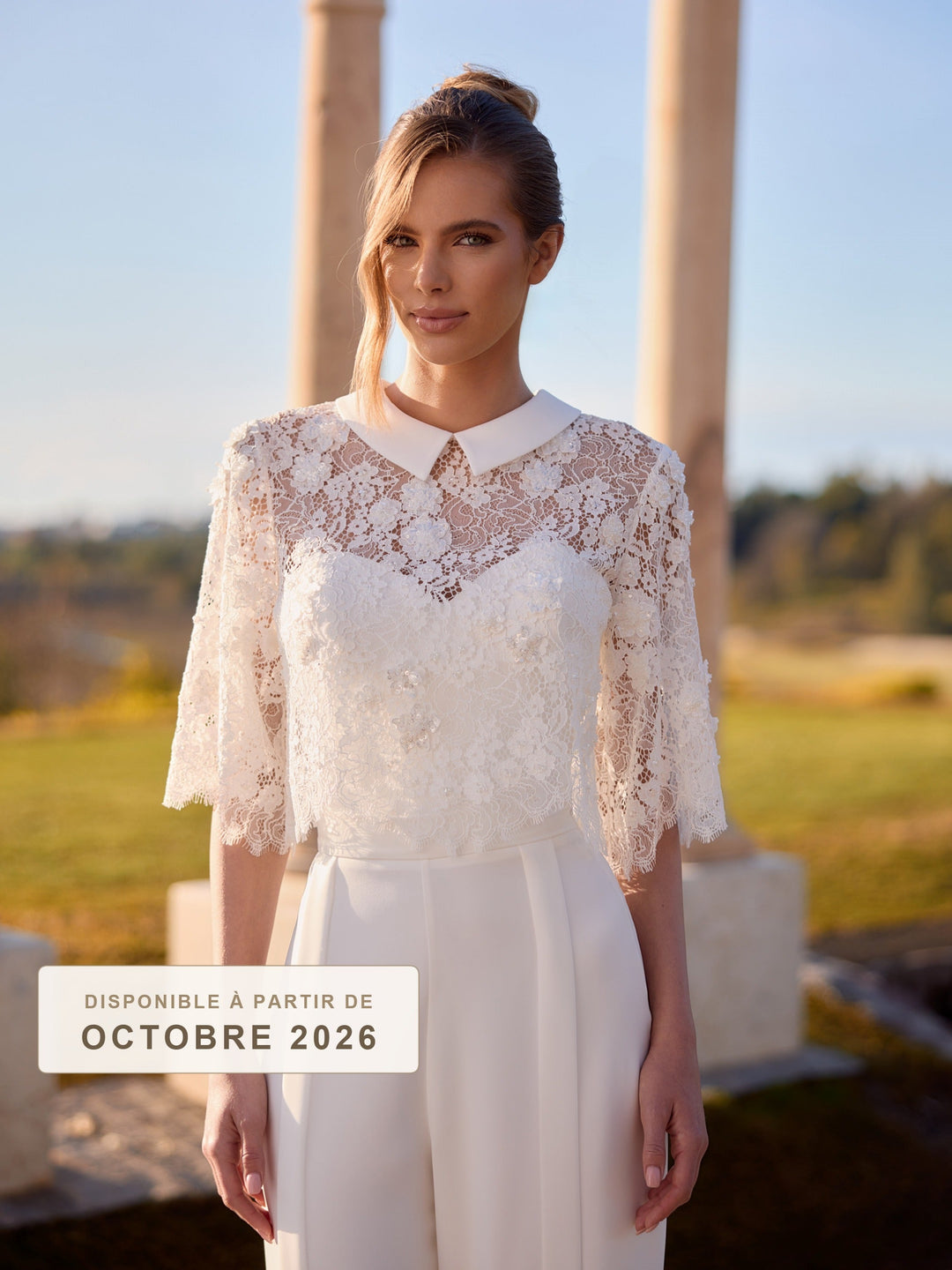 Top de mariée E522 en dentelle - disponible à partir d'octobre 2026
