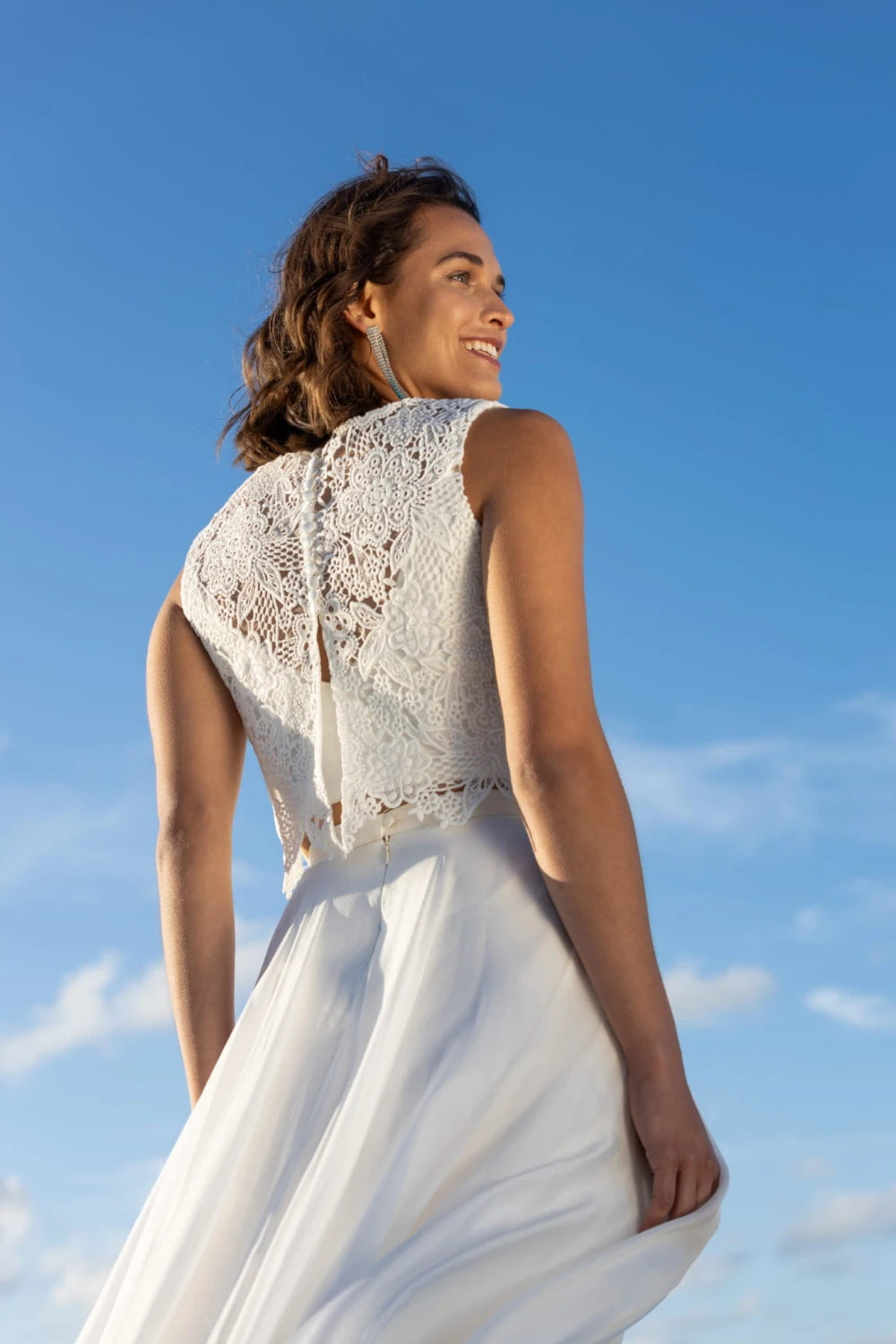 Top de mariée Eneida BK120 guipure dos boutonné fendu Novias vue 2