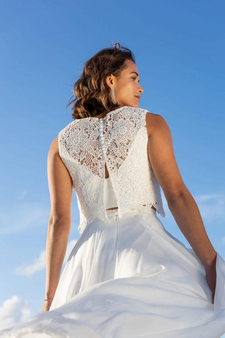 Top de mariée Eneida BK120 guipure dos boutonné fendu Novias vue 4
