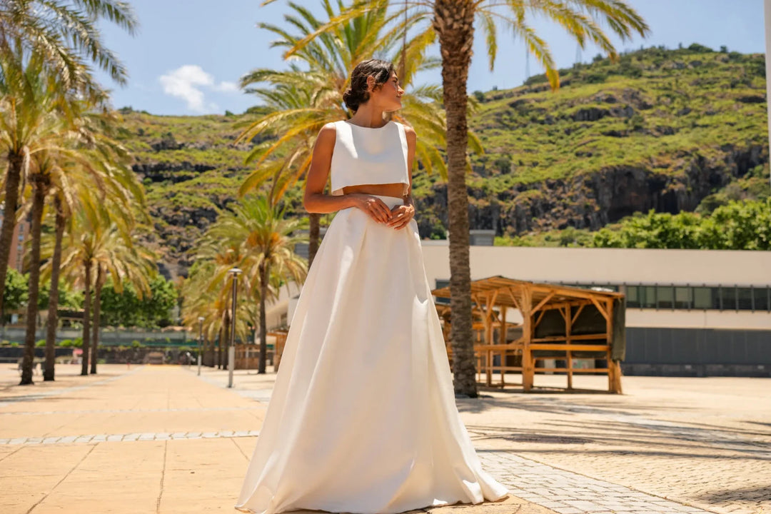 Top de mariée Montiel B98 satin épais crop top Novias vue 5
