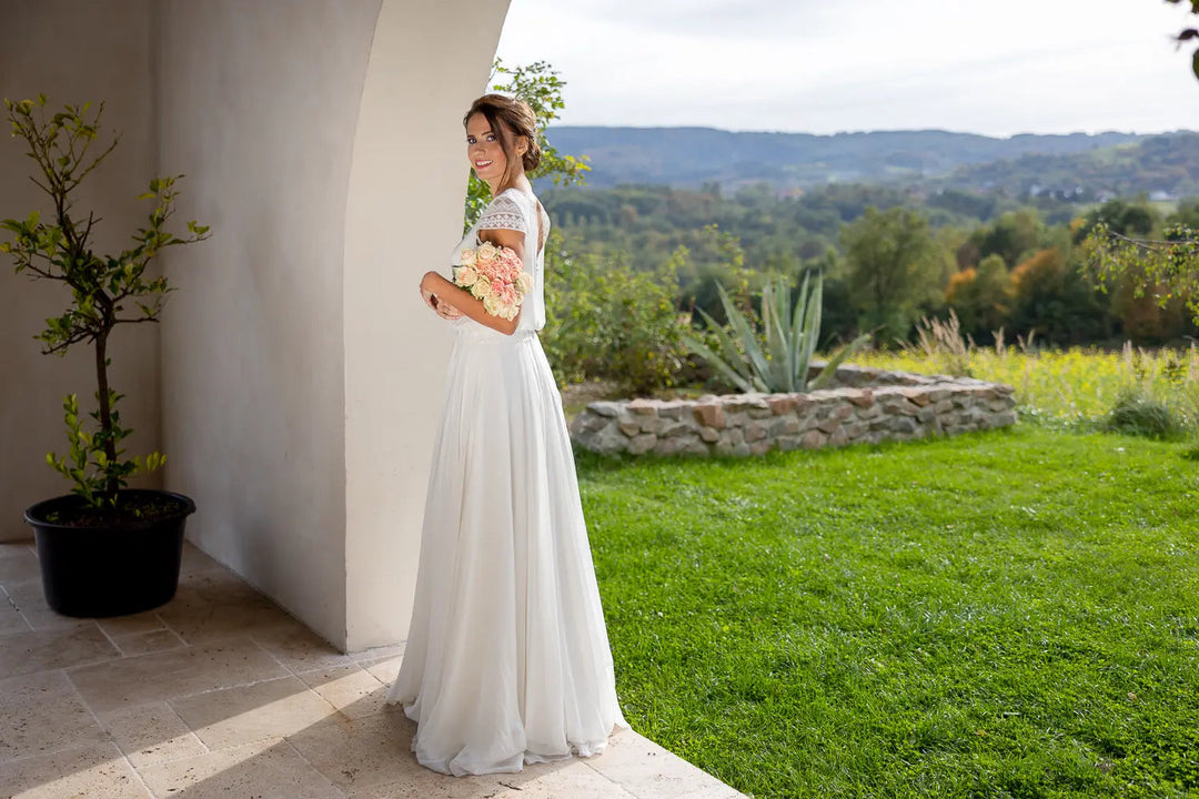 Top de mariée Tango B86 soie et dentelle dos en V Novias vue 4