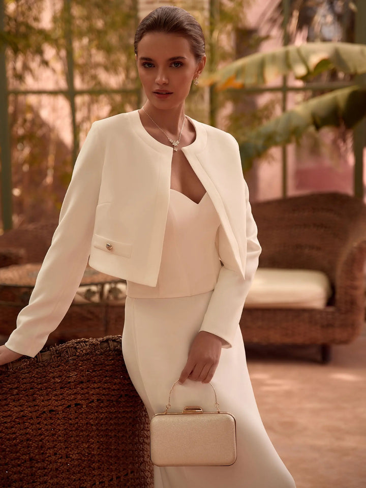 VESTE DE MARIÉE E498 EN CRÊPE STRETCH AVEC BOUTONS DORÉS – ÉLÉGANCE MODERNE Bianco Evento