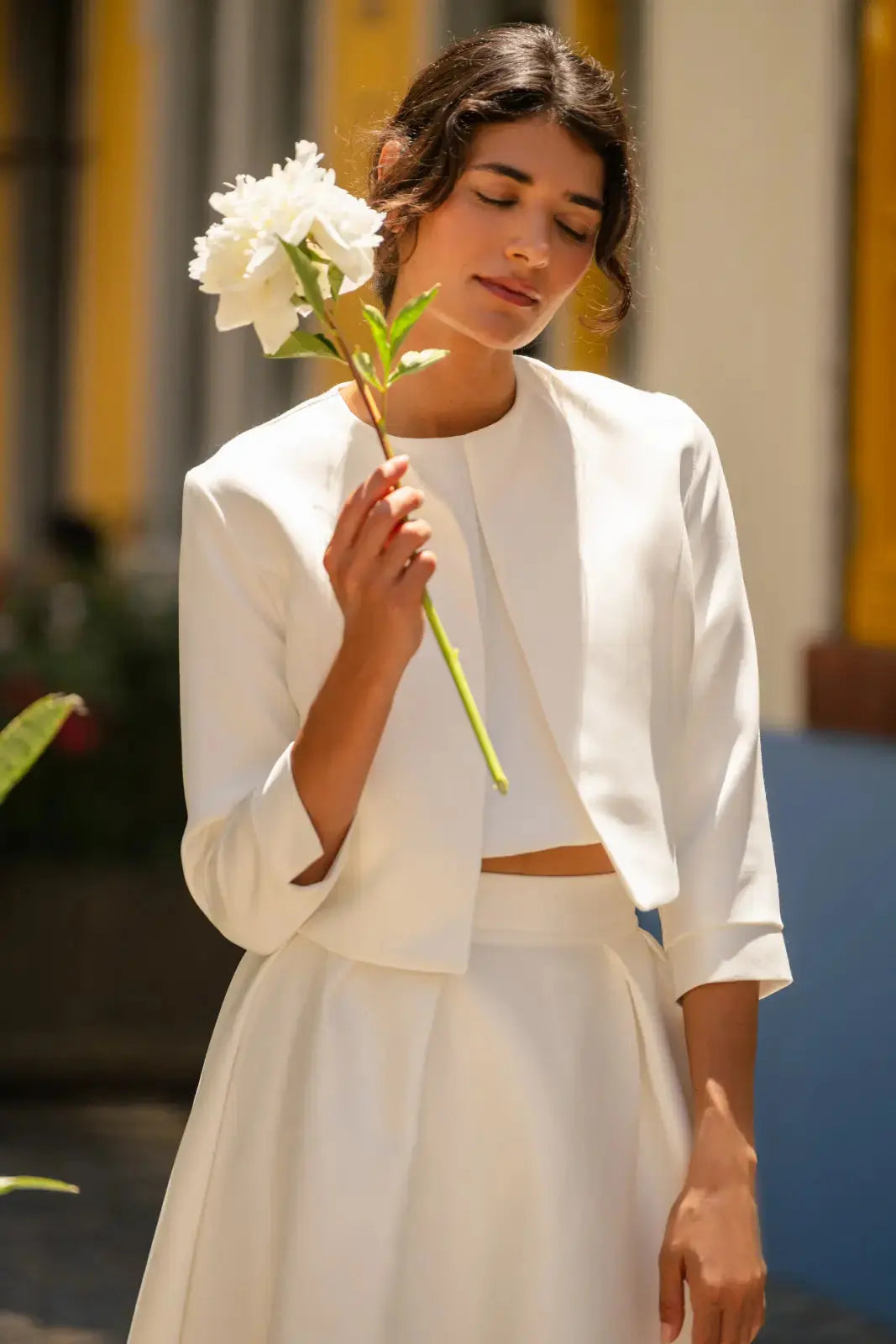 VESTE DE MARIÉE EN SATIN MANCHES 3/4 - MERIDA B99 Novias