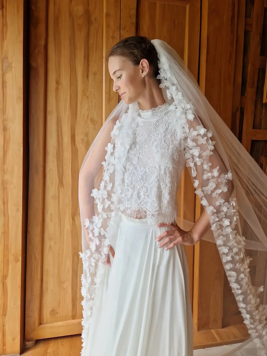 VOILE DE MARIÉE AVEC FLEURS EN MOUSSELINE 3D - MORFEO WD115 Novias