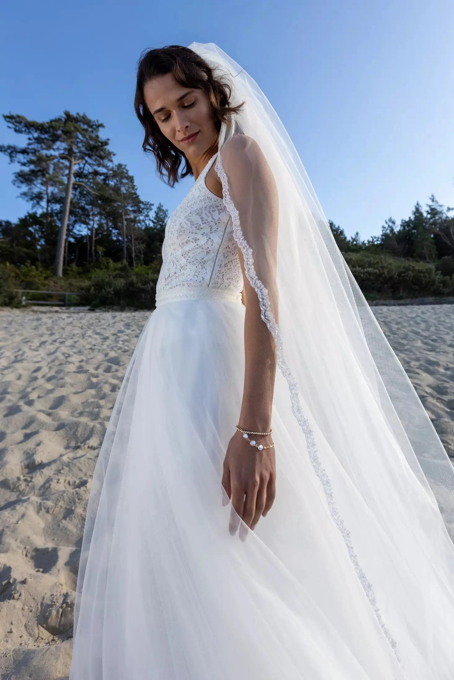 VOILE DE MARIÉE BORDURE EN DENTELLE FINE PERLÉE ESTELLE WD88 Novias