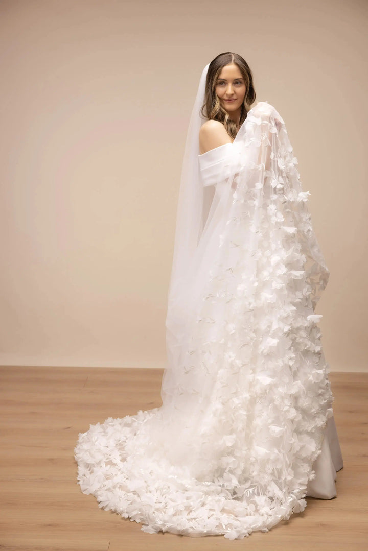 VOILE DE MARIÉE CATHÉDRALE 300 CM À FLEURS 3D – VOILE COUTURE D’EXCEPTION | PBV9083 THE PERFECT BRIDAL COMPANY