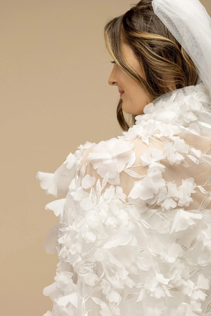 VOILE DE MARIÉE CATHÉDRALE 300 CM À FLEURS 3D – VOILE COUTURE D’EXCEPTION | PBV9083 THE PERFECT BRIDAL COMPANY