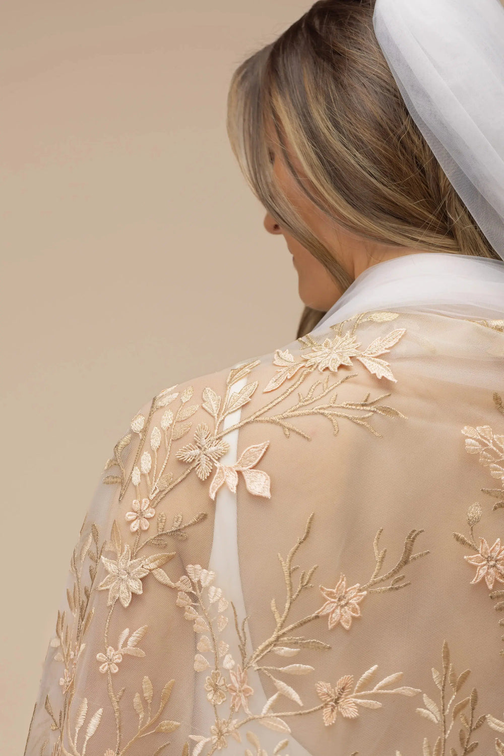 VOILE DE MARIÉE CATHÉDRALE 300 CM BRODÉ FEUILLAGE – INSPIRATION BOTANIQUE | PBV9085 THE PERFECT BRIDAL COMPANY