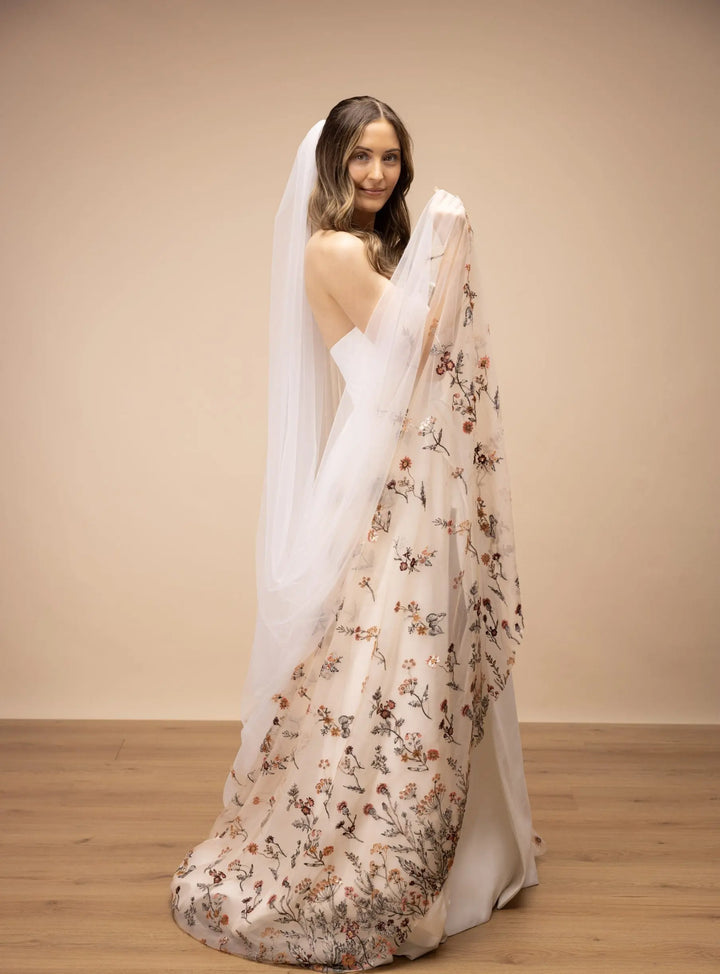 VOILE DE MARIÉE CATHÉDRALE 300 CM EN TULLE IVOIRE & BRODERIES FLORALES - PBV9084 GOLD, THE PERFECT BRIDAL COMPANY