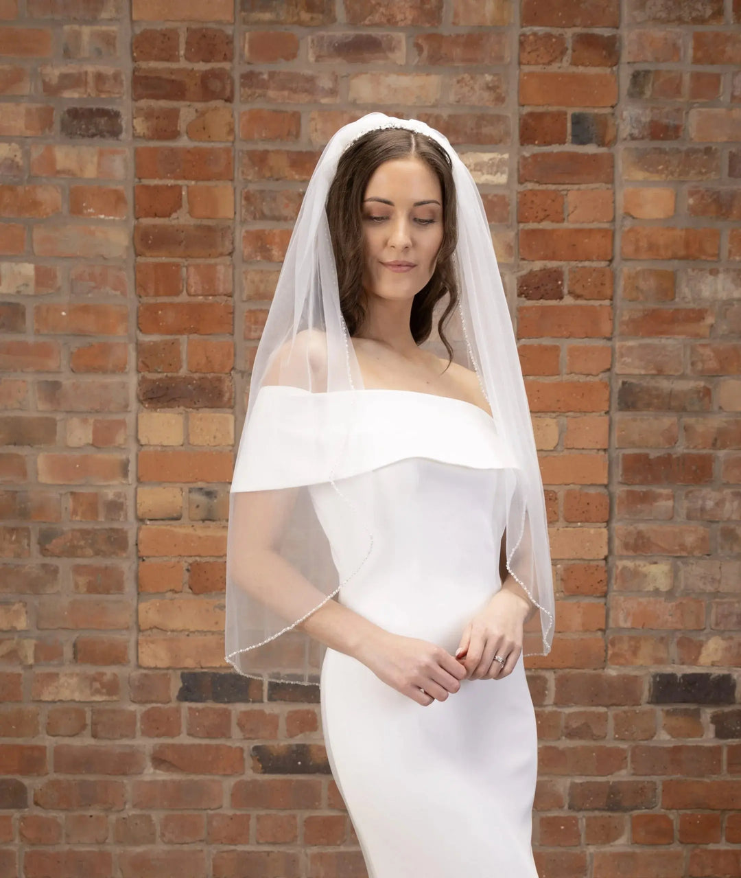 VOILE DE MARIÉE COURT 90 CM EN TULLE IVOIRE À BORDURE PERLES & CRISTAUX | PBV9024 THE PERFECT BRIDAL COMPANY