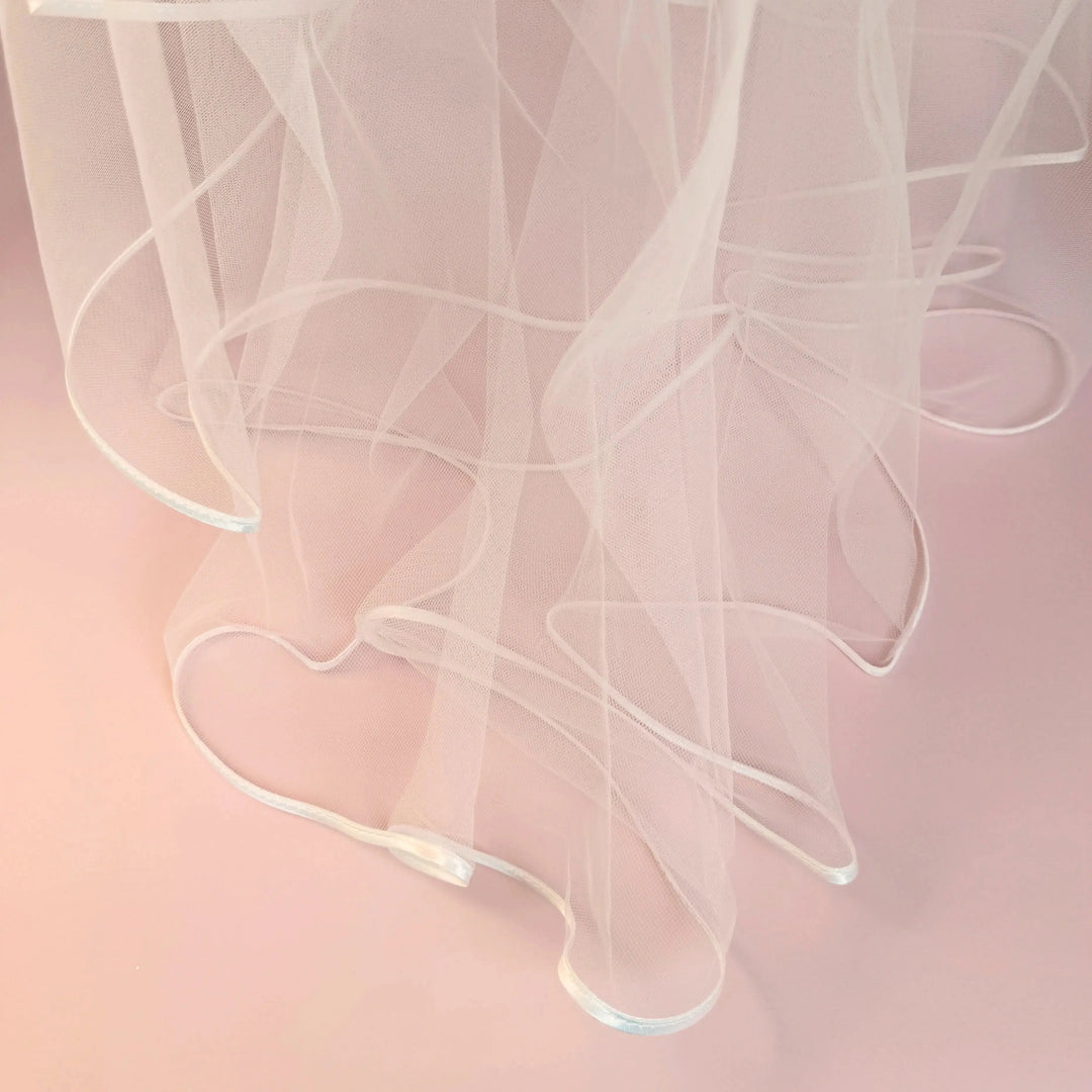 VOILE DE MARIÉE COURT BORDURE FINE SATIN S6 Bianco Evento
