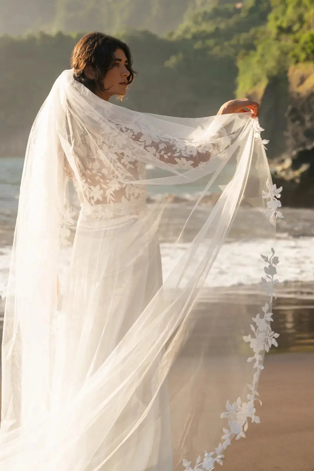 VOILE DE MARIÉE EN DENTELLE POÉETIQUE FLORALE - MÁLAGA WD110 Novias