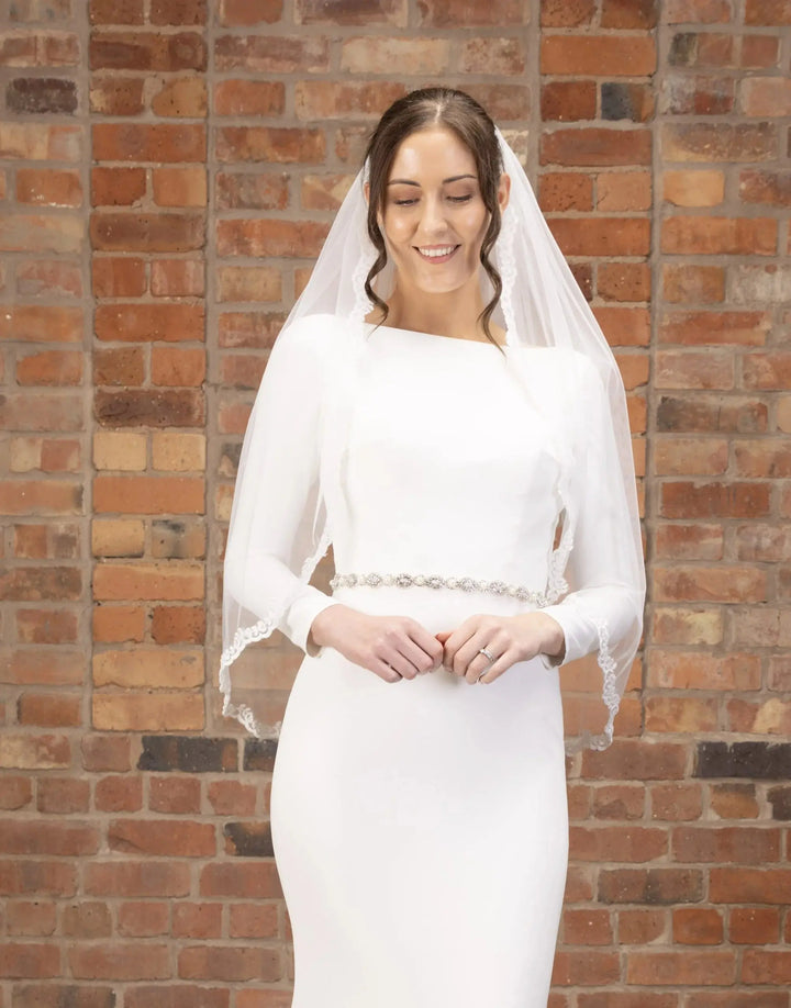 VOILE DE MARIÉE EN TULLE IVOIRE À BORDURE DENTELLE CORDÉE – 90 CM OU 245 CM | PBV9007 THE PERFECT BRIDAL COMPANY