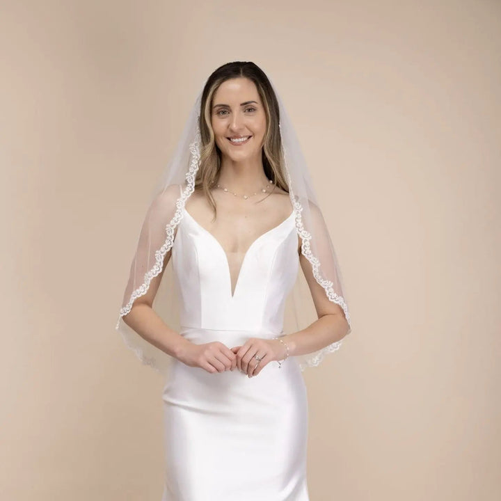 VOILE DE MARIÉE EN TULLE IVOIRE À BORDURE DENTELLE CORDÉE – 90 CM OU 245 CM | PBV9007 THE PERFECT BRIDAL COMPANY