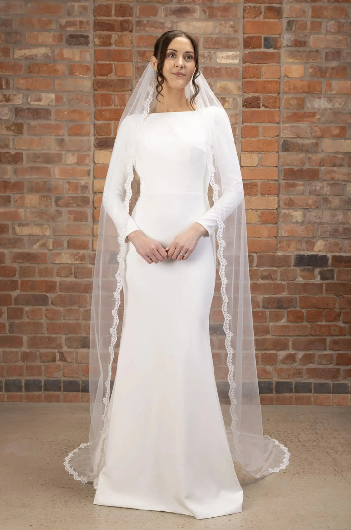 VOILE DE MARIÉE EN TULLE IVOIRE À BORDURE DENTELLE CORDÉE – 90 CM OU 245 CM | PBV9007 THE PERFECT BRIDAL COMPANY