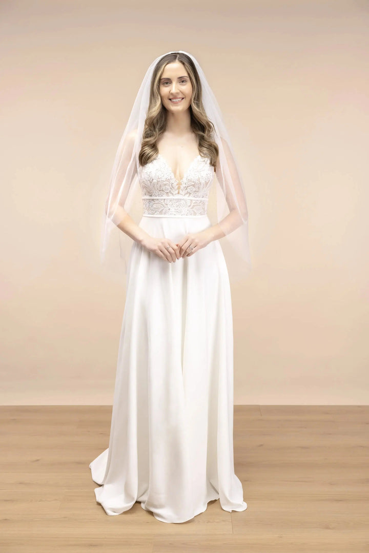 VOILE DE MARIÉE EN TULLE IVOIRE ORNÉ DE CRISTAUX IRISÉS – PBV9077 THE PERFECT BRIDAL COMPANY