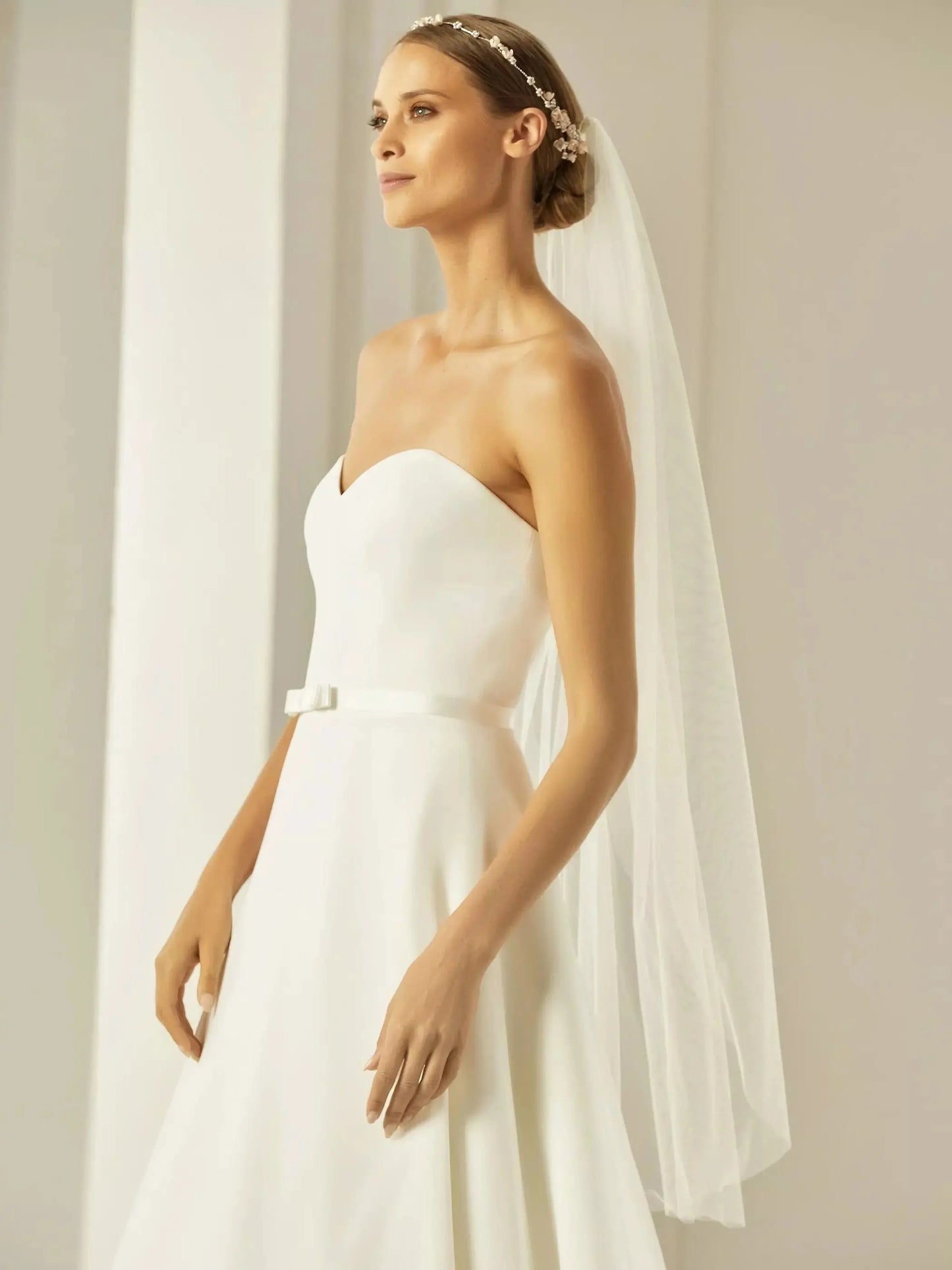 VOILE DE MARIÉE MI-LONG SIMPLE TULLE SOUPLE S303 Bianco Evento