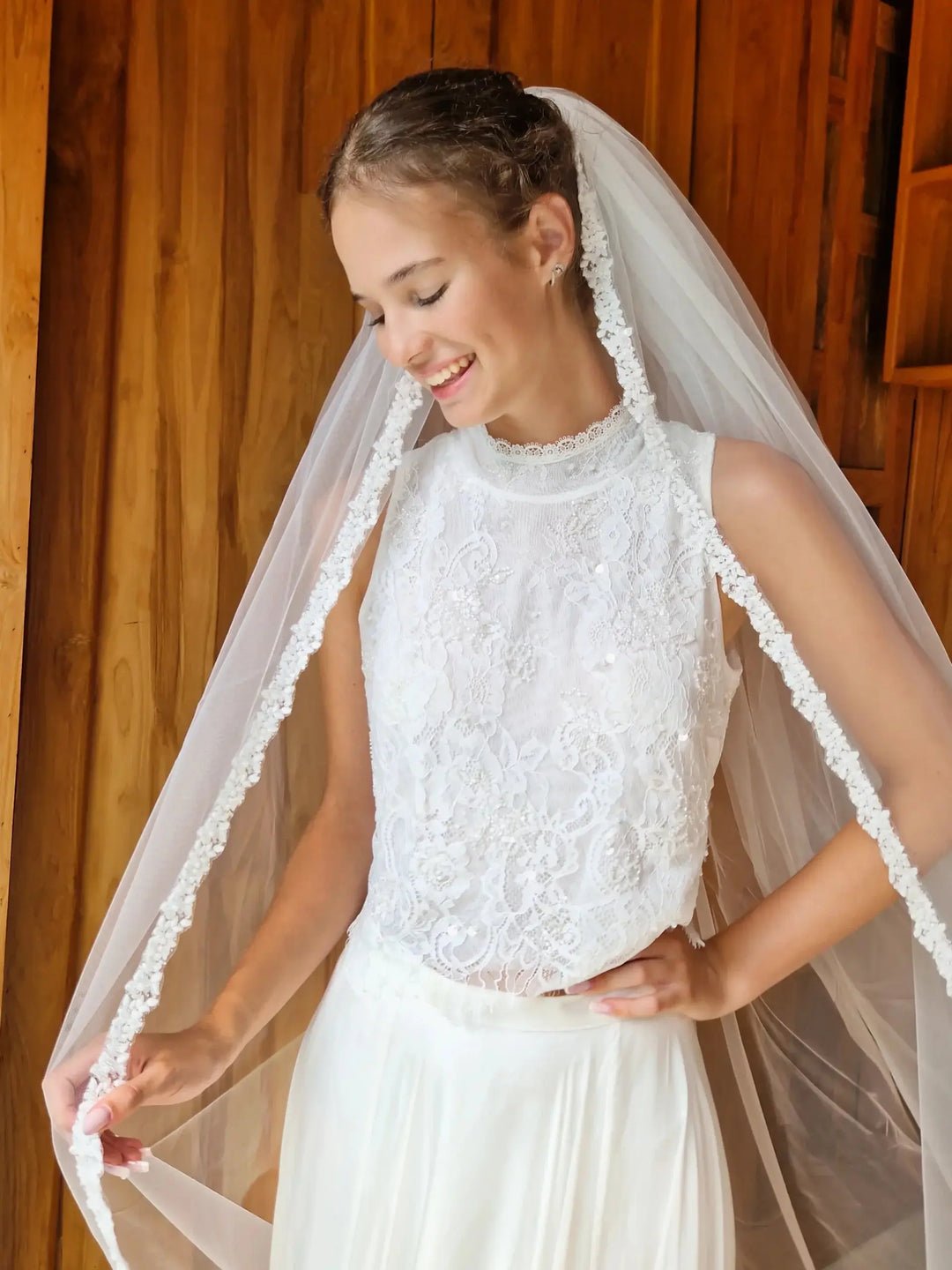 VOILE DE MARIÉE  TULLE IVOIRE À BORDURE EN DENTELLE ET PERLES - MILAN WD114 Novias