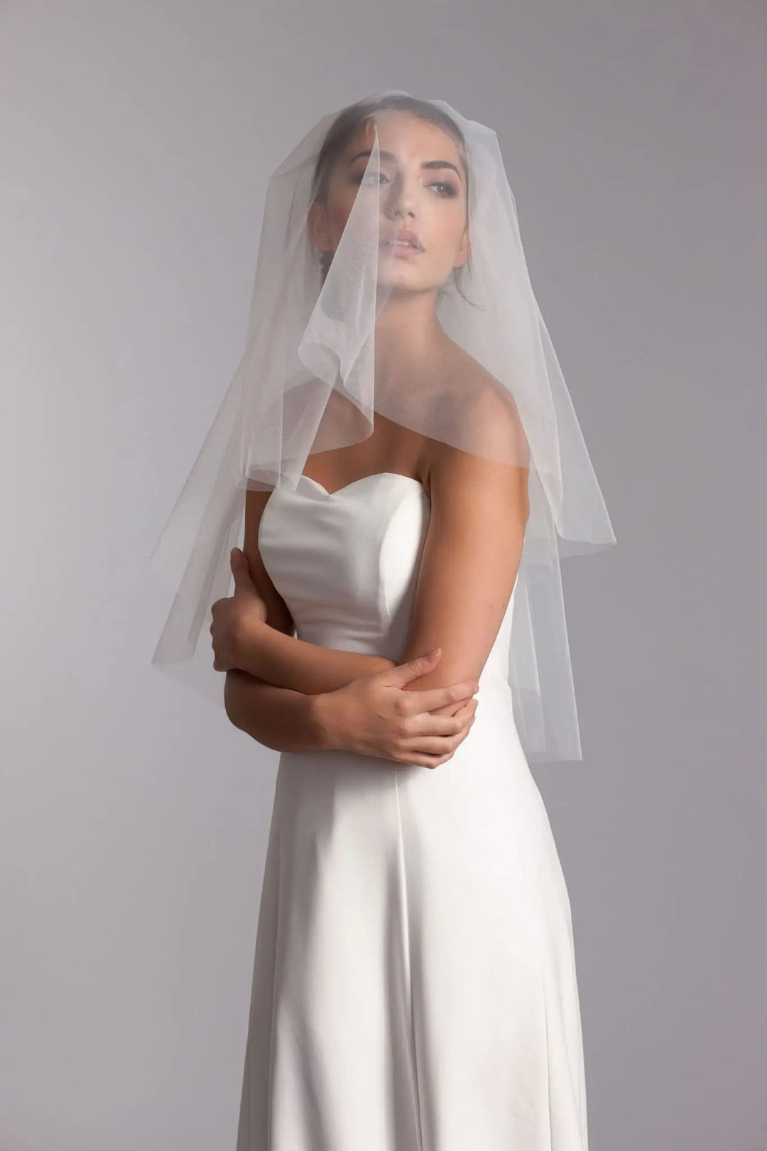 VOILE MARIÉE COURT DEUX COUCHES TULLE IVOIRE 75 CM – CLARA W5 Novias