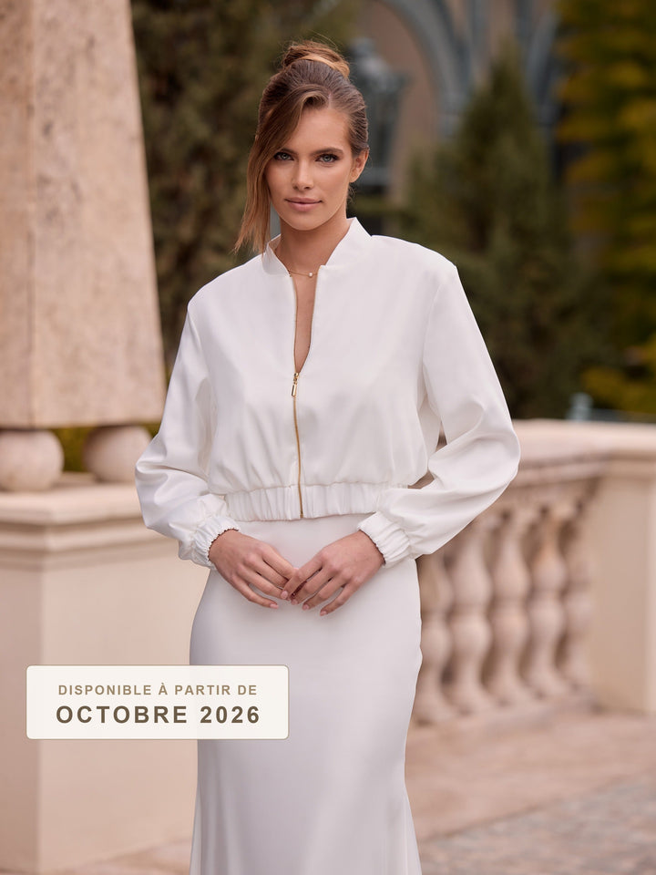 Veste de mariée E523 en satin - disponible à partir d'octobre 2026