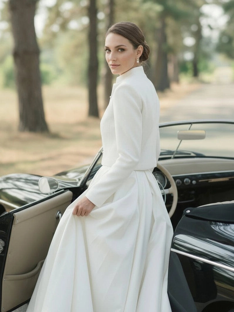 Veste de mariée courte – col montant, boutons perle – WJ02 Artpodiumstudio