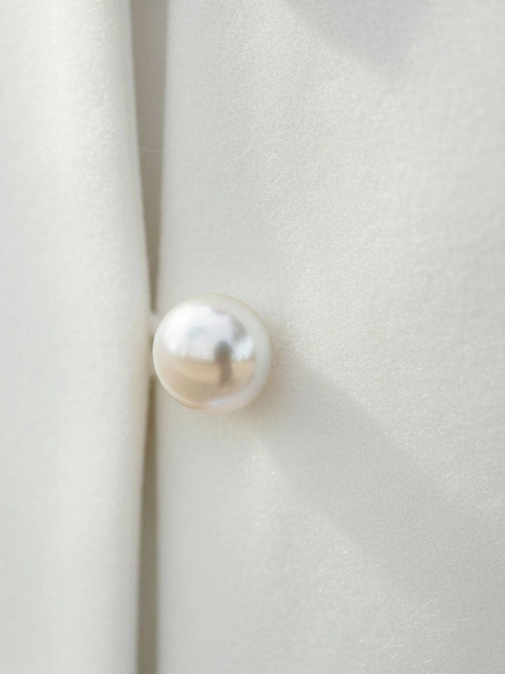 Veste de mariée courte – col montant, boutons perle – WJ02 Artpodiumstudio