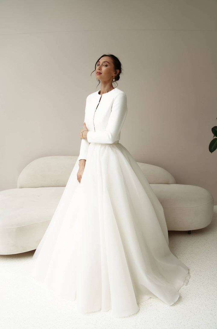 Veste de mariée en laine et cachemire ivoire, silhouette entière