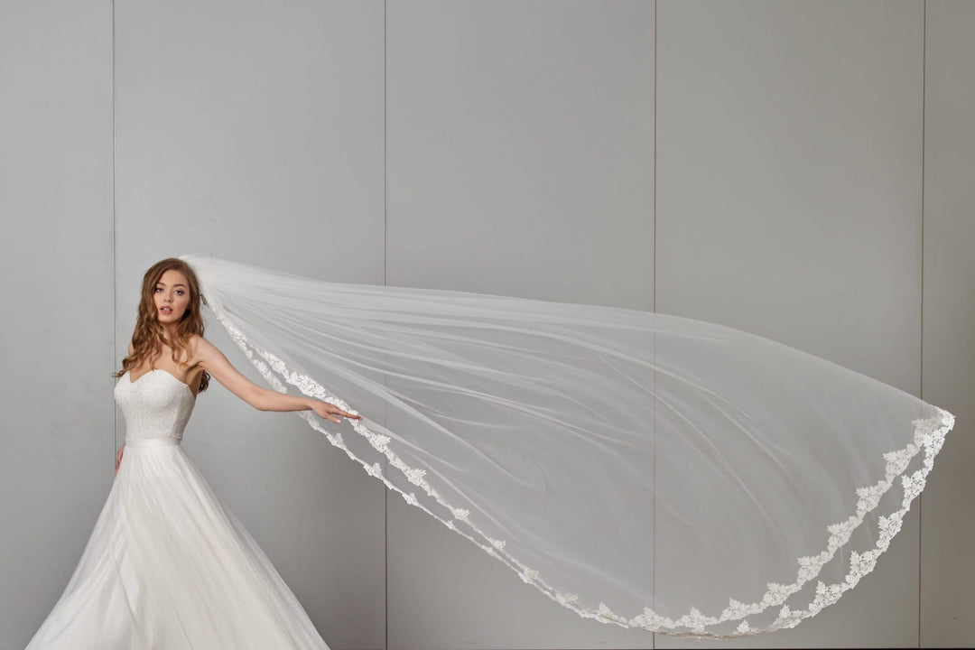 Voile de mariée Agatha WD72 porté, dentelle à sequins