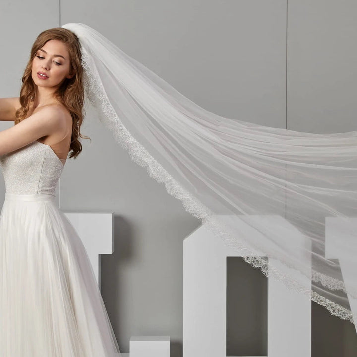 Voile de mariée Amanda WD68 dentelle française festonée 270 cm Novias