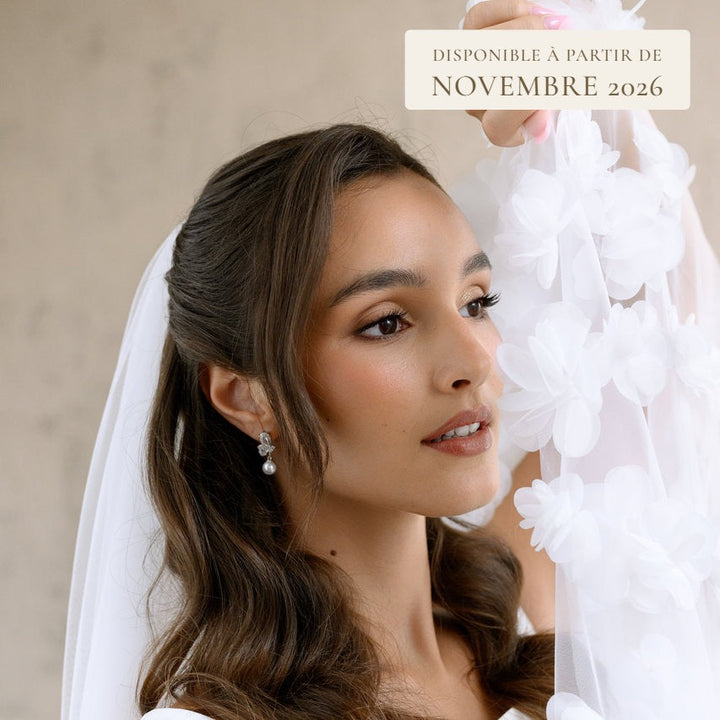 Voile de mariée Aurea fleurs 3 D cathédrale, disponible à partir de novembre 2026