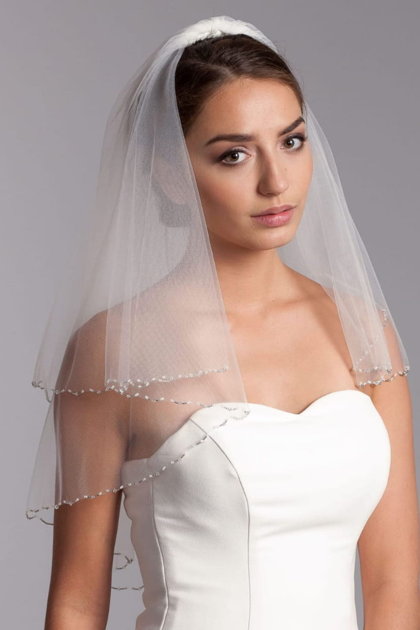 Voile de mariée Céline W12 porté en deux couches, cristaux semés