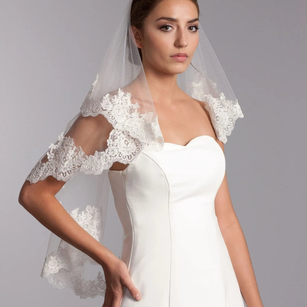 Voile de mariée Claudia WK1 deux couches dentelle florale Novias