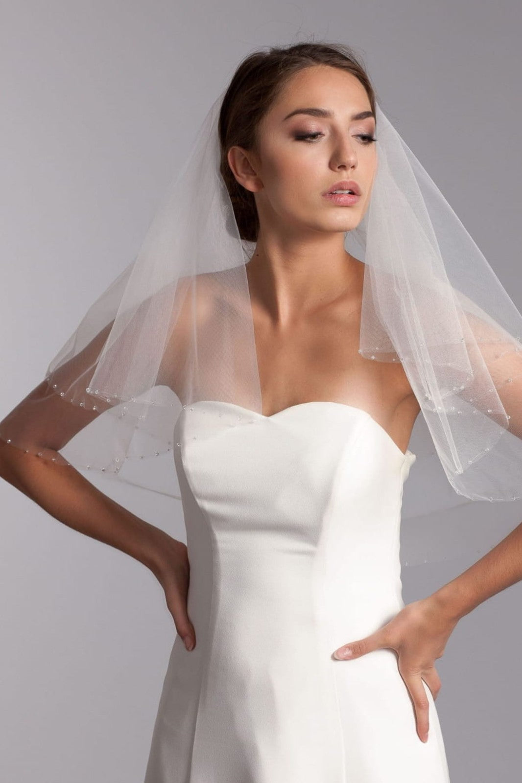 Voile de mariée Cristina W30 porté en deux couches, cristaux Preciosa